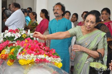 Celebs Pay Condolences to C Narayana Reddy